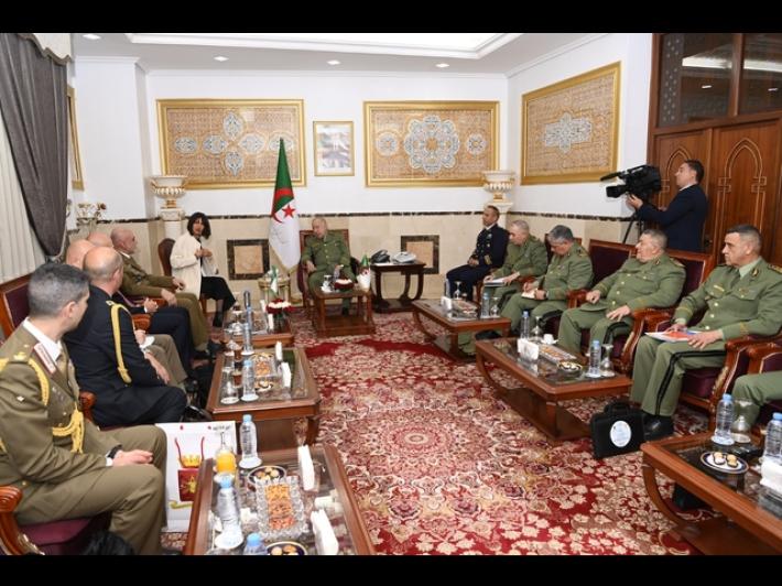Colloqui ad Algeri per il capo di Stato Maggiore dell'Esercito, gen. Masiello