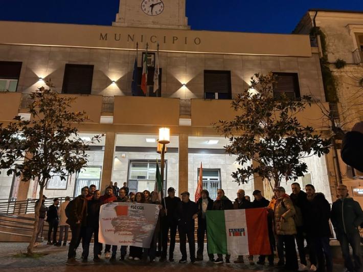 Presidio Anpi a Orta Nova mentre Caio Mussolini presenta il suo libro sul fascismo