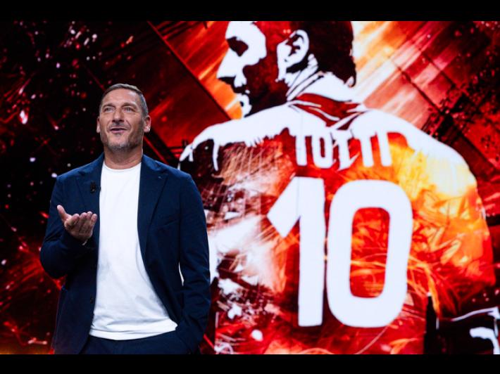 Abbandono di minori, archiviata indagine su Totti