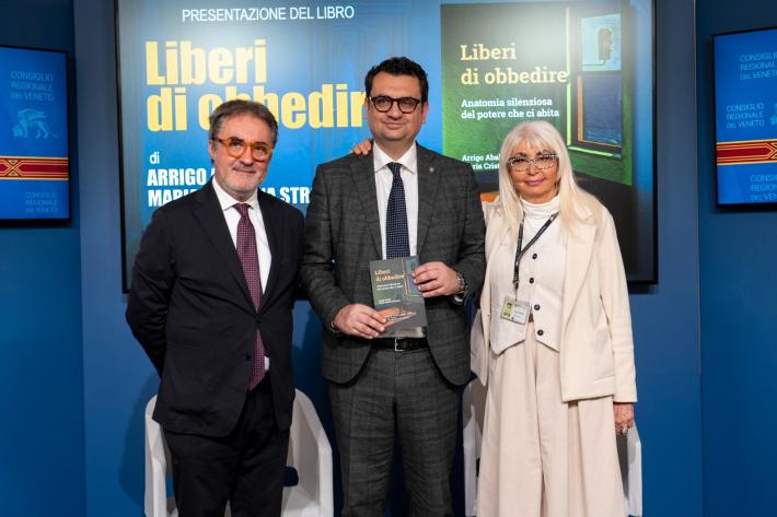 Comunicato Stampa: Presentato libro di Arrigo Abalti e Maria Cristina Strocchi 'Liberi di obbedire'