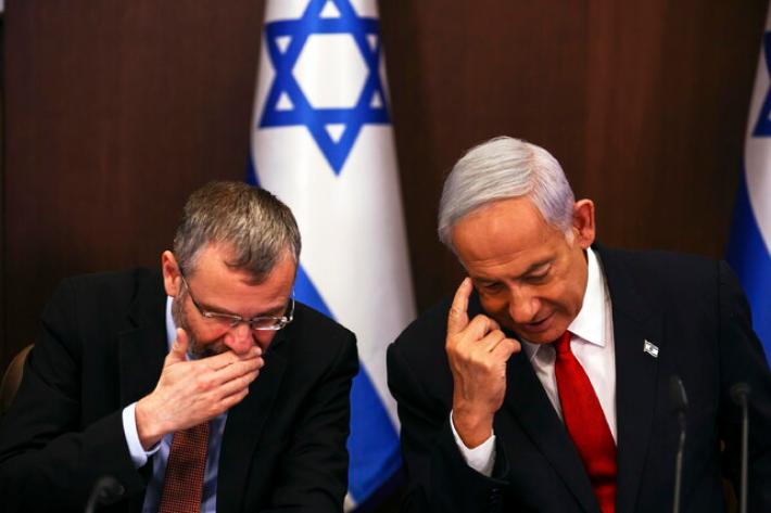 Ue: "da Israele accuse false e offensive, noi non rovesciamo governi"