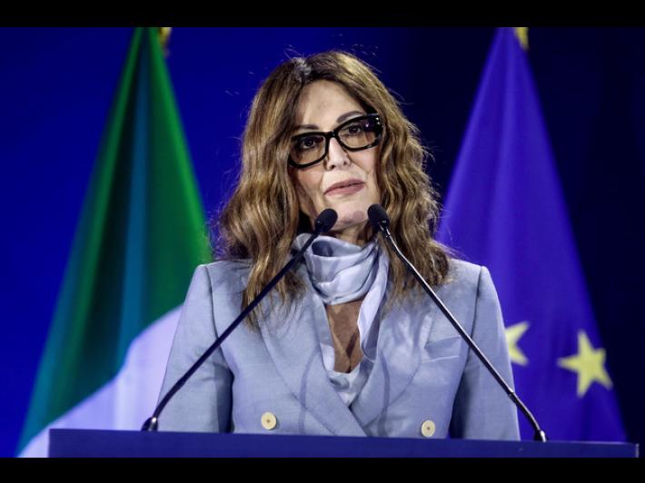 Udienza Santanch&egrave; per truffa verso lungo rinvio, c'&egrave; ricorso a Consulta