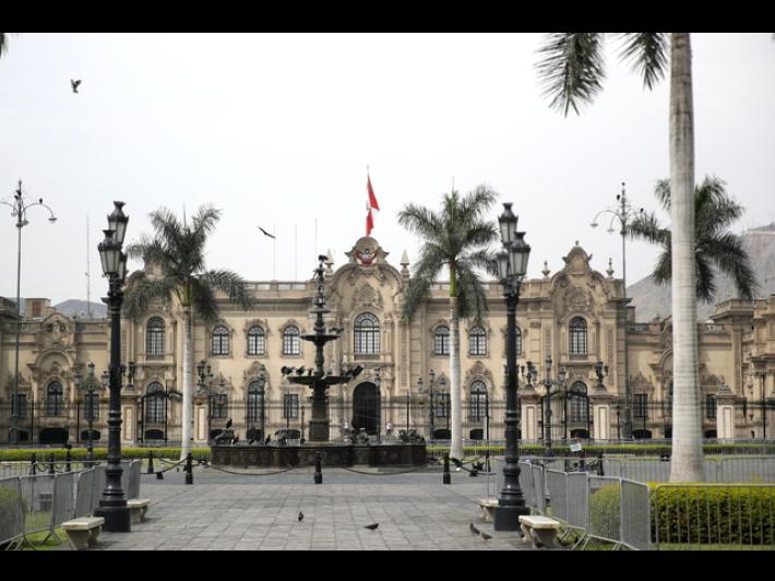 Per&ugrave;, ballottaggio in Parlamento per la presidenza ad interim