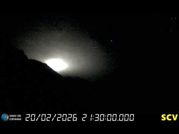 Attivit&agrave; effusiva allo Stromboli, flusso lavico nella Sciara del fuoco
