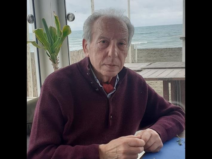 Il poeta Elio Pecora, 'contento per il vitalizio, lo scopro oggi'