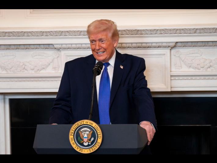 Trump, 'tutti i dazi rimangono, abbiamo alternative'