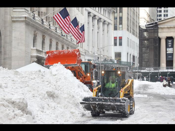 Allerta maltempo negli Usa, a New York attesi fino a 40 centimetri di neve