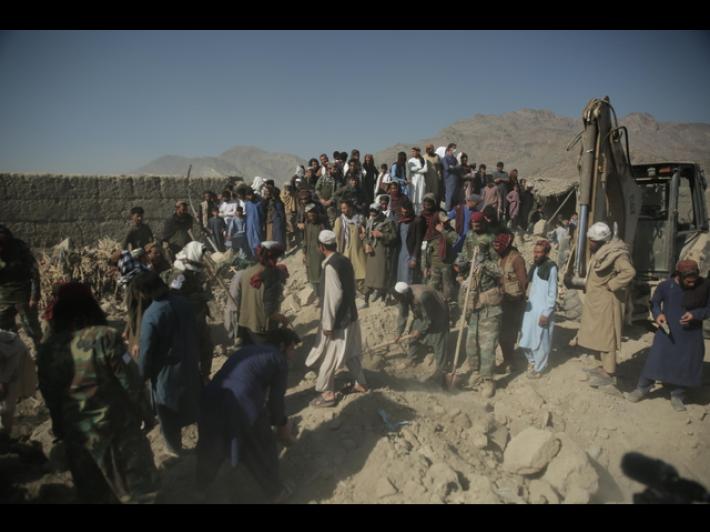 Media, 'i talebani afghani convocano l'ambasciatore pachistano dopo i raid'