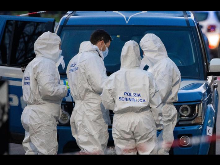 Procura Milano, a Rogoredo l'arma &egrave; stata messa dopo accanto alla vittima