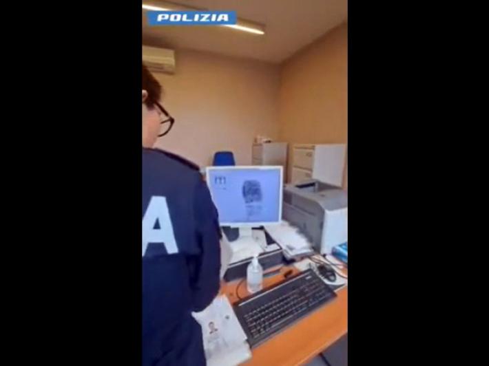 Migranti, scoperto 'racket' della fila a questura di Prato