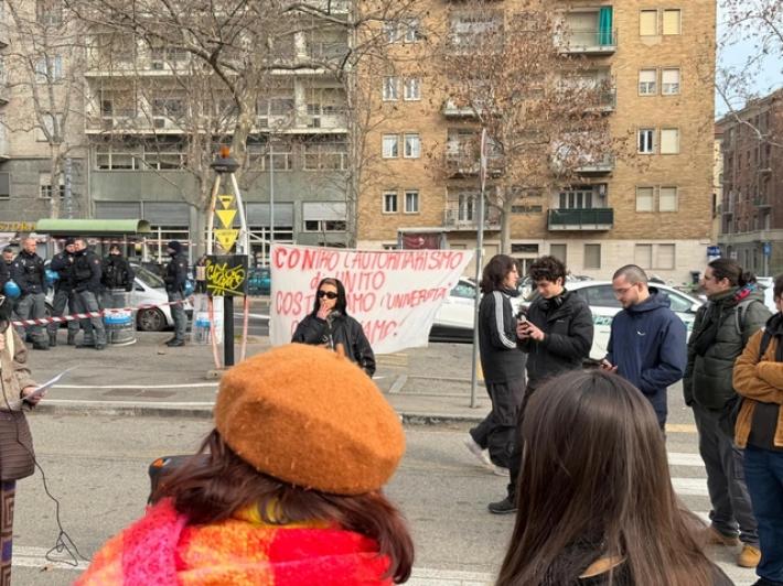 Inaugurazione dell'anno accademico UniTo, protesta dei collettivi