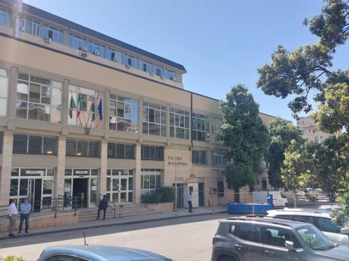 Operaio morto al pontile di Gela, assolti due manager Eni e la Bioraffineria