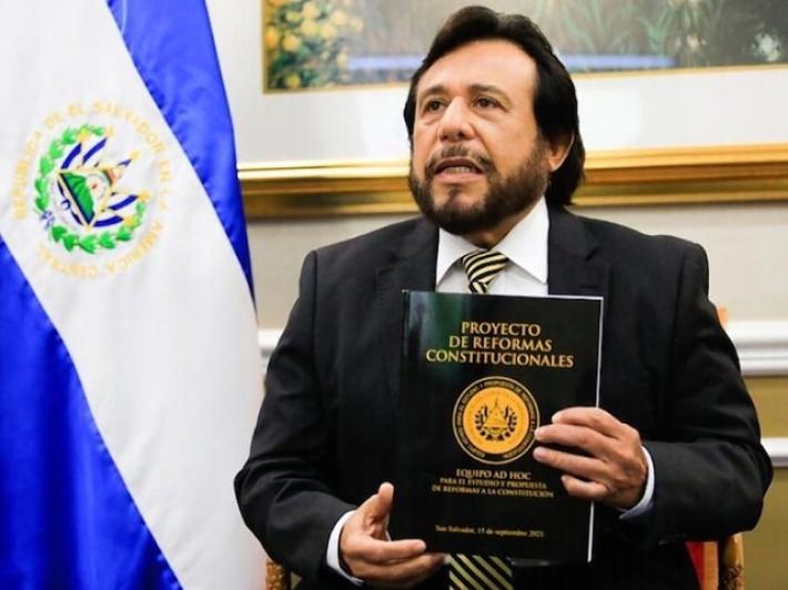 Il vicepresidente di El Salvador, 'siamo un modello di democrazia'