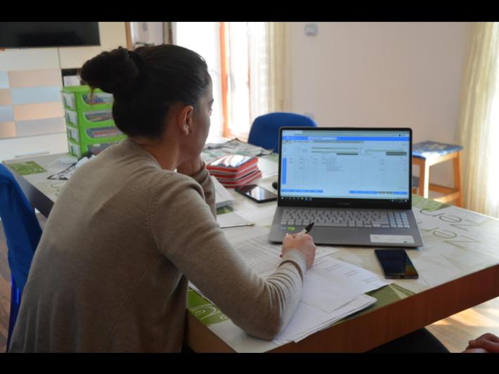 Si fa male in smart working, riconosciuto l'infortunio sul lavoro