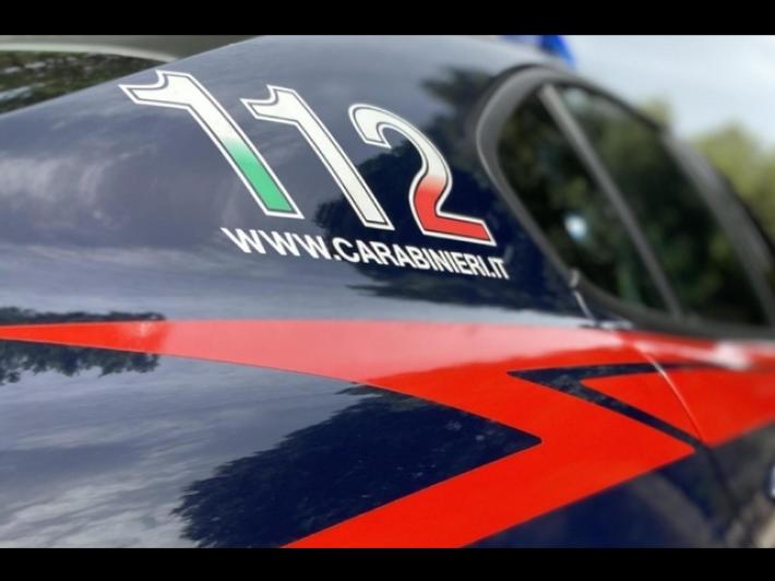 Morta dopo un mese l'anziana trovata ferita in casa, badante ora accusata di omicidio