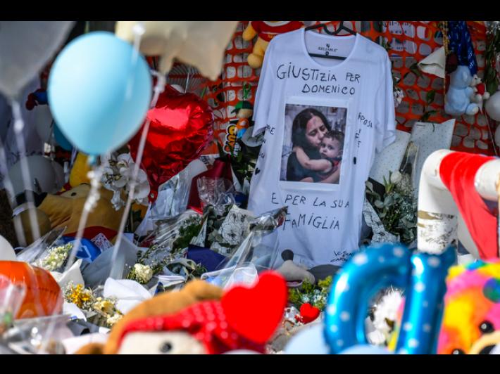 Le chat tra le infermiere di Domenico, '&egrave; un casino, se lo portano sulla coscienza'