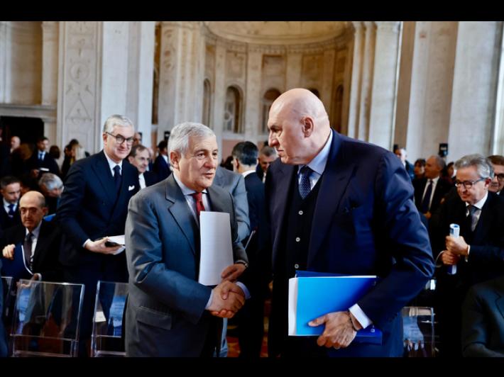 Crosetto riferir&agrave; con Tajani domani alle commissioni di Camera e Senato