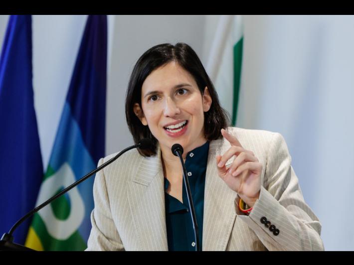 Schlein, danni irreparabili se il governo resta schiacciato sugli Usa