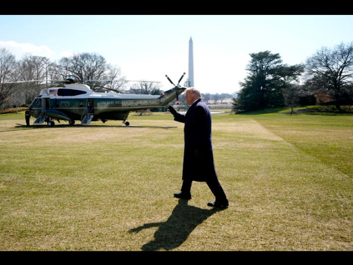 Trump, prezzo del petrolio? 'Non sono preoccupato, faccio ci&ograve; che &egrave; giusto'