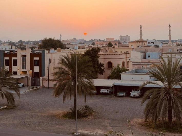 Da Dubai in Oman in auto e poi a piedi, 'in Italia appena possibile'