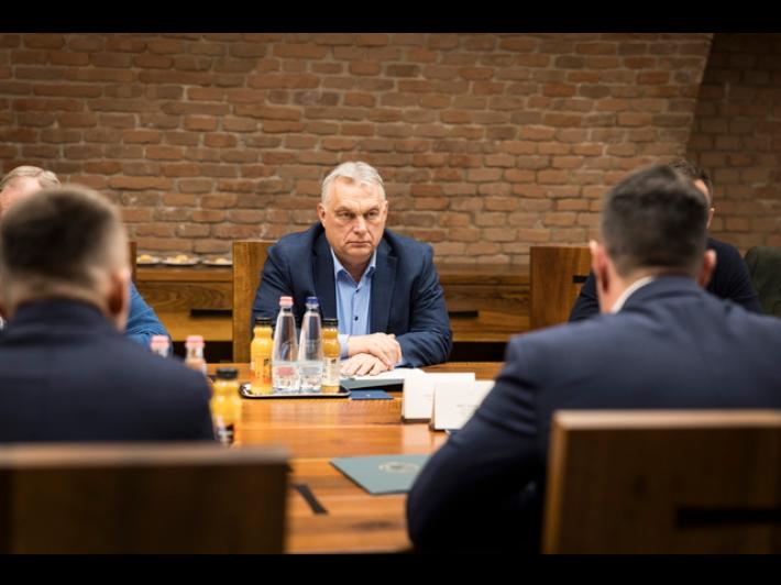 Orban, 'nessun ostacolo al riavvio dell'oleodotto, Kiev ripristini il flusso'