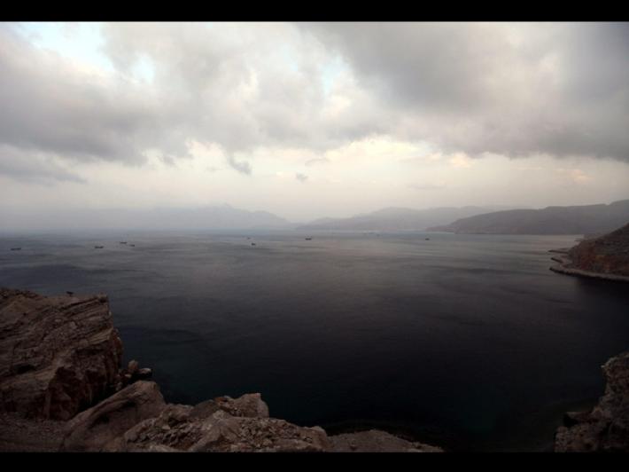 Iran, 'Hormuz &egrave; chiuso, colpiremo chi cerca di passare'