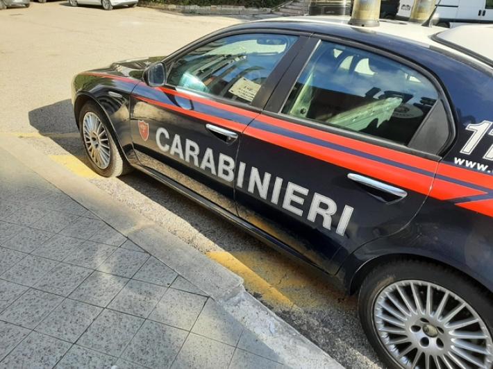 Incidente dopo un inseguimento, feriti due carabinieri