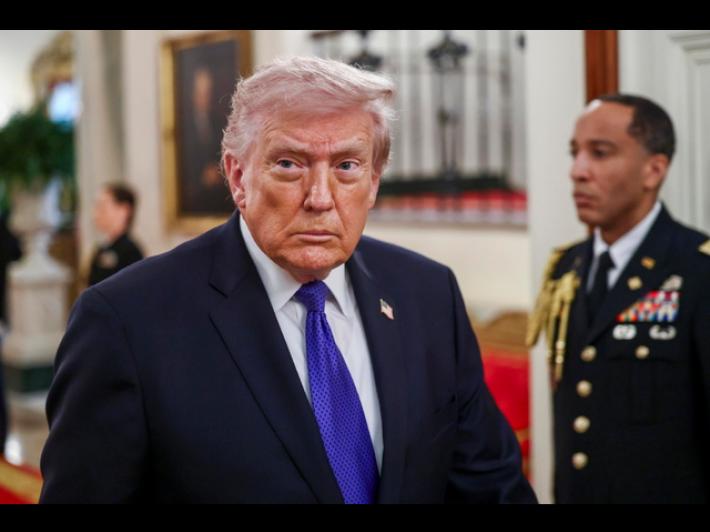 Trump, 'l'Iran non ha pi&ugrave; Marina, Aviazione e difese aeree'