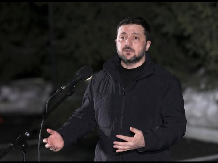 Zelensky, gli Usa ci hanno chiesto un supporto contro i droni in Medio Oriente