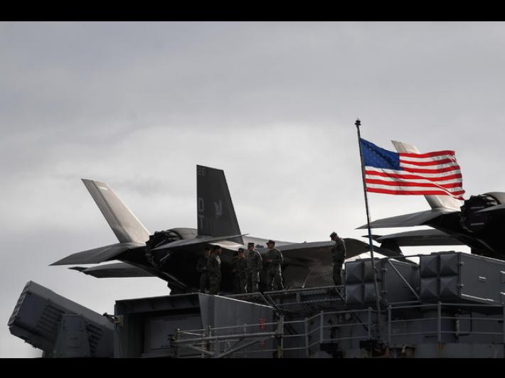 Aerei Usa autorizzati ad utilizzare basi francesi