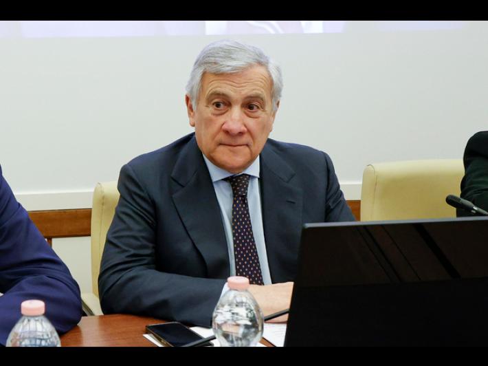 Tajani, 100.000 italiani coinvolti direttamente o meno dalla crisi in Iran