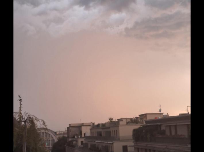 Graduale peggioramento, nel weekend in arrivo sabbia dal deserto e piogge