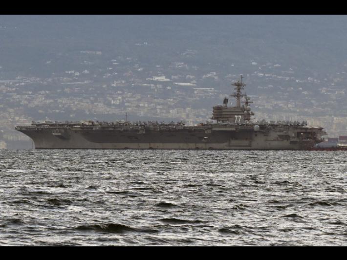 Media, 'gli Usa verso lo schieramento di una terza portaerei in Medio Oriente'