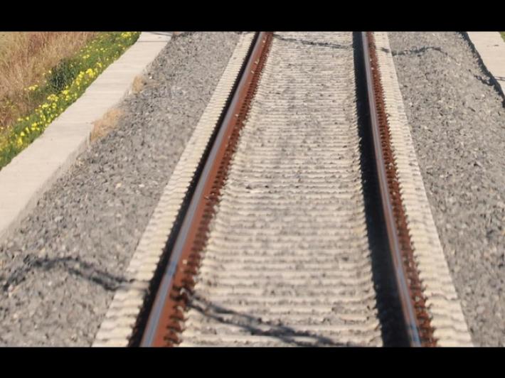 Drone agricolo danneggia cavi, sospesa linea ferroviaria nel Torinese