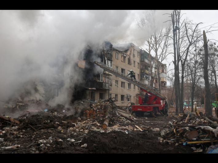 Nove morti e numerosi feriti nei raid russi sull'Ucraina