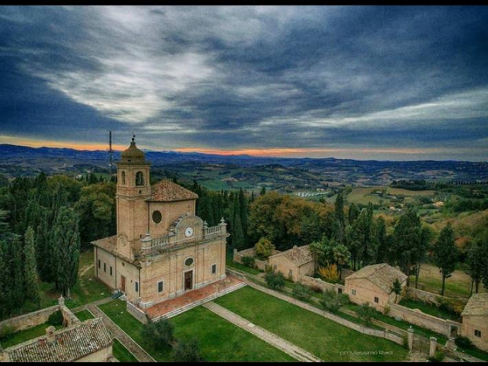 Reliquie violate in un eremo del Pesarese, sospese le funzioni