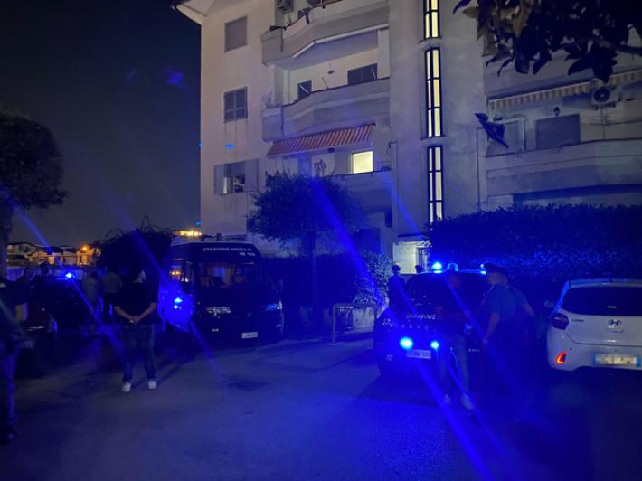 Diciottenne accoltellato alla schiena durante la movida genovese