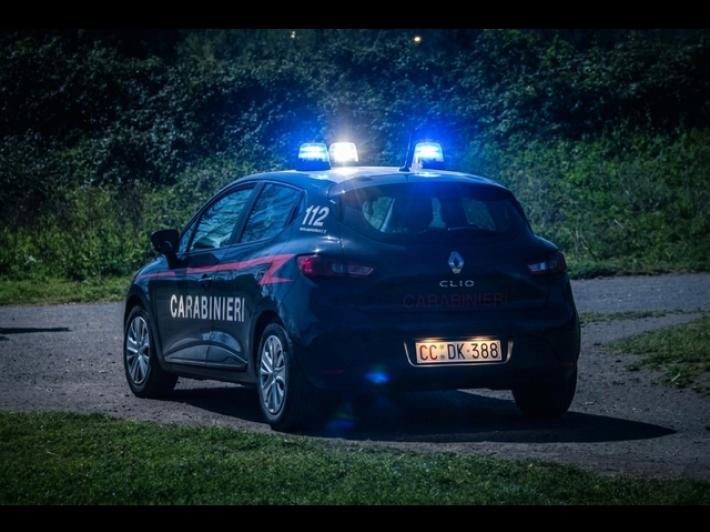Madre segnala scomparsa del figlio ma &egrave; al parco a spacciare, 2 arresti
