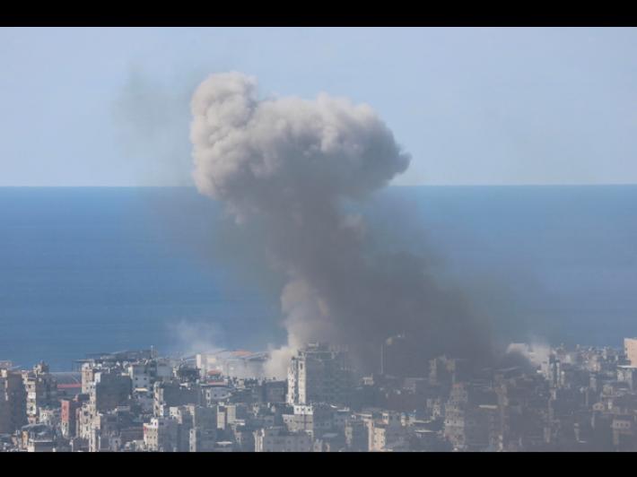 ++ Ucciso in Libano sotto le bombe il parroco di Qlayaa ++