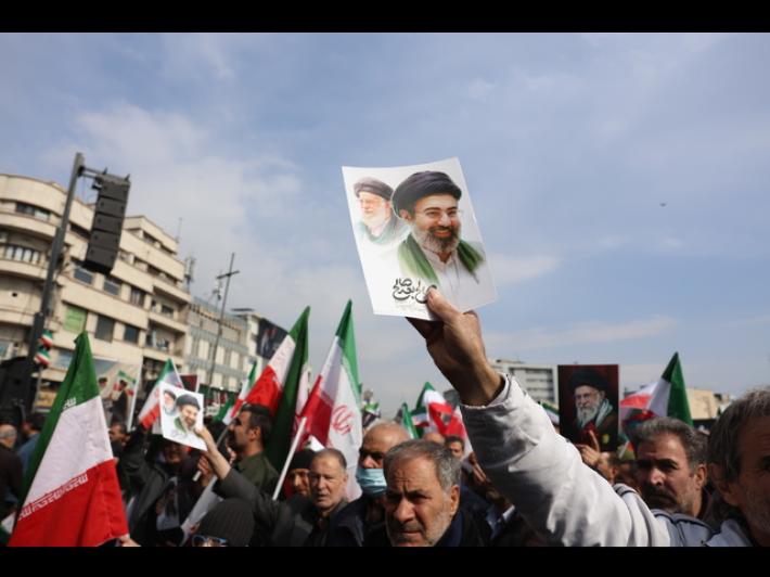 Trump, 'hanno commesso un errore con la guida suprema, non so se durer&agrave;'