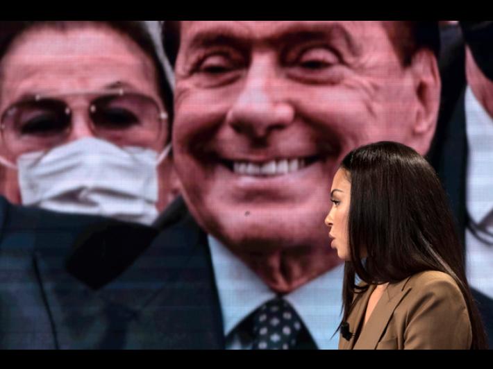 La teste Ruby non si presenta al processo per tentata estorsione a Berlusconi