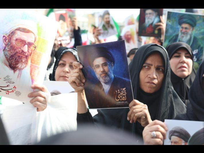 Figlio Pezeshkian, 'Mojtaba Khamenei salvo nonostante ferite'