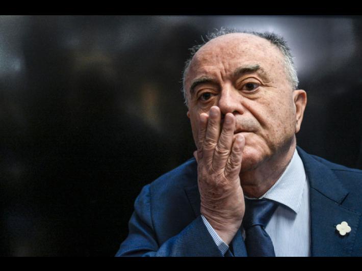 Gratteri, 'so che significa essere un bersaglio, valuter&ograve; querela'