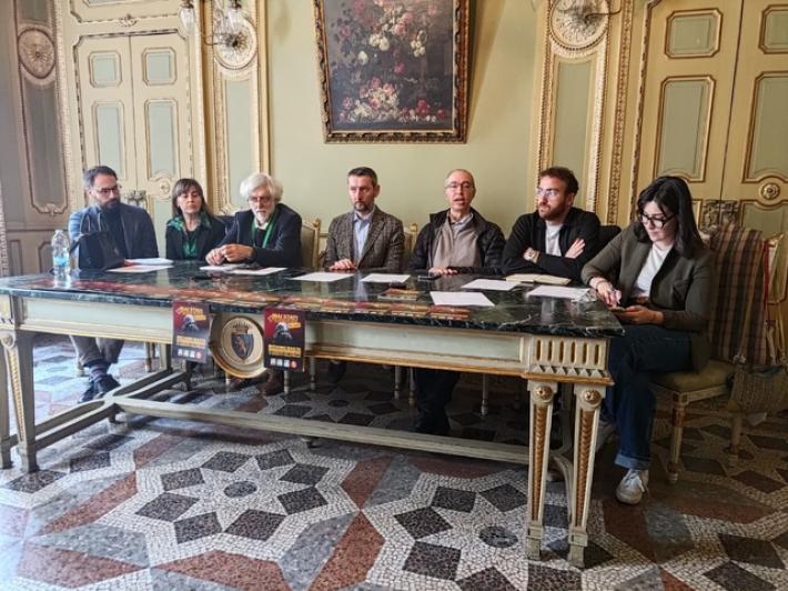 Pd, 'a Torino &egrave; emergenza crack, pipe gratis per limitare il danno'