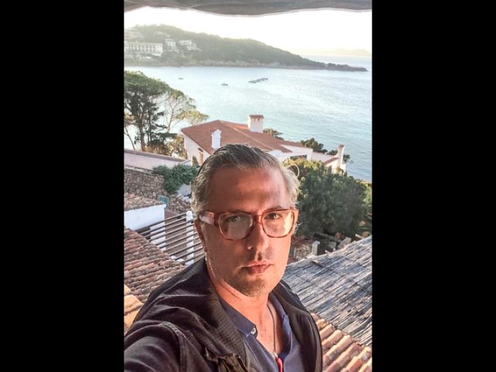 Costumista morto a Capri durante riprese film, indagato un suo collega