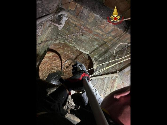 Cadavere di una anziana trovato in fondo ad un pozzo