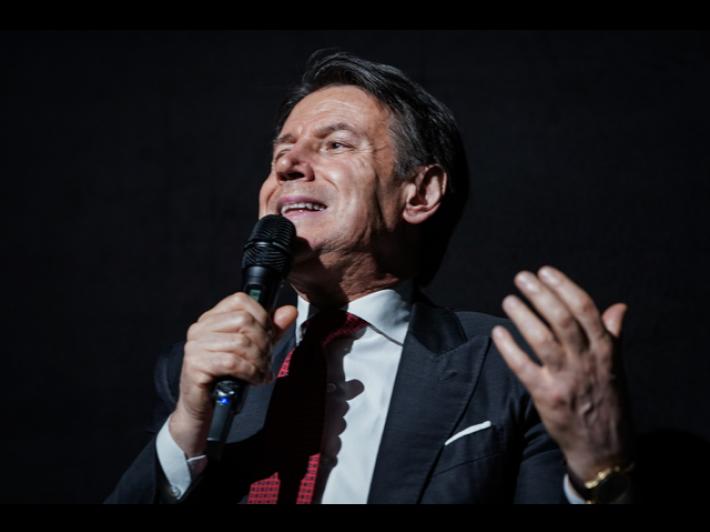 Conte, la maggioranza ha politicizzato referendum sin dall'inizio