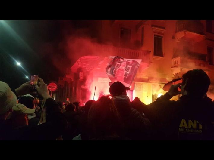 Corteo per Dax a Milano, 'dal dolore la lotta contro l'imperialismo'