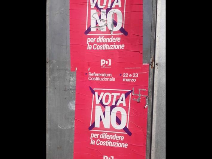 Referendum, in provincia di Treviso strappati i manifesti per il No