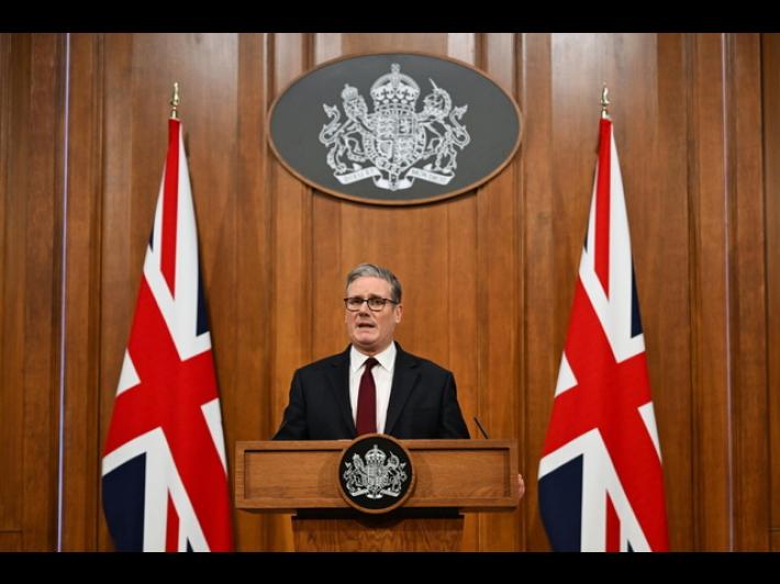 Starmer, la riapertura di Hormuz non pu&ograve; essere affidata a una missione Nato